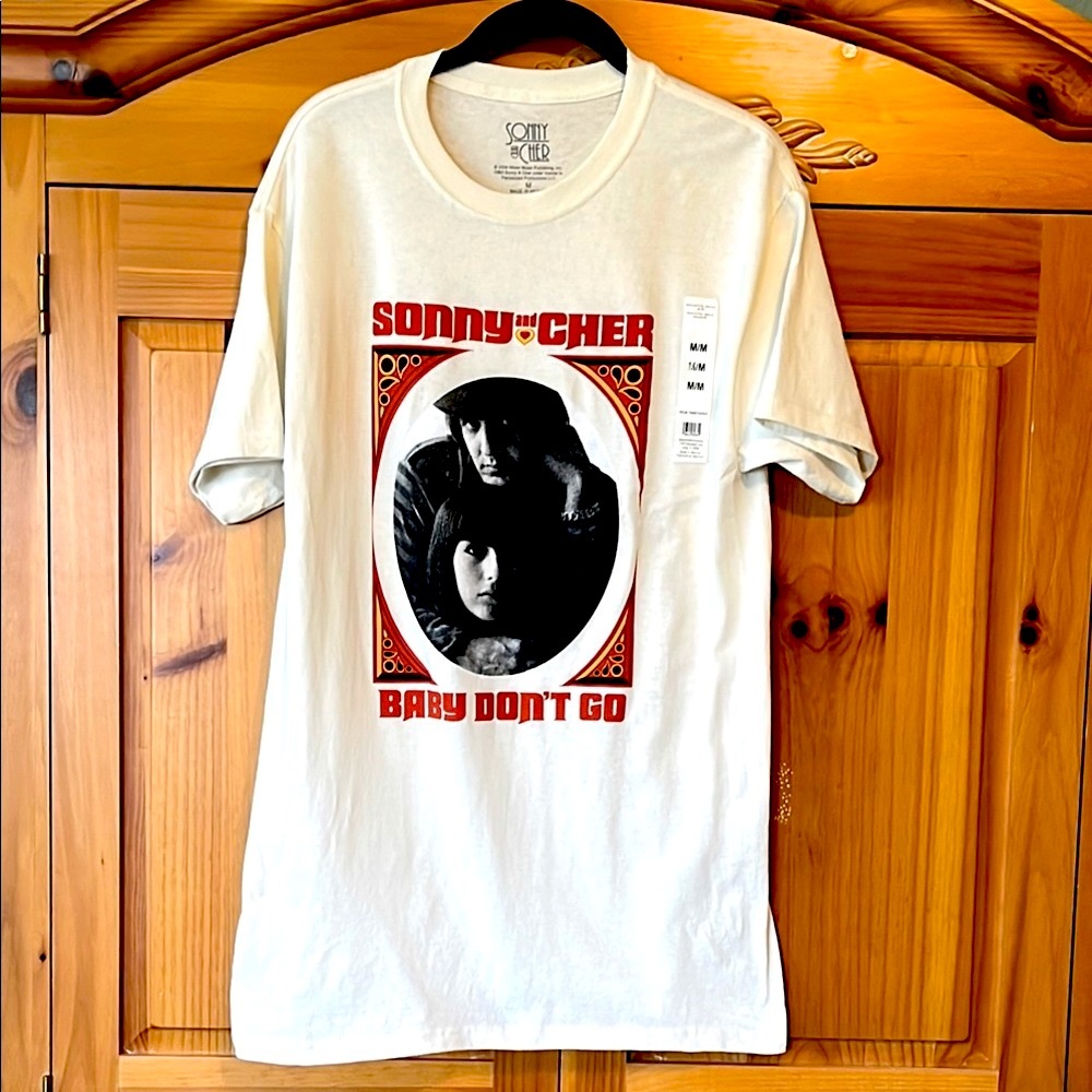 🌟HP🌟Unisex Sonny & Cher Graphic Band Tee